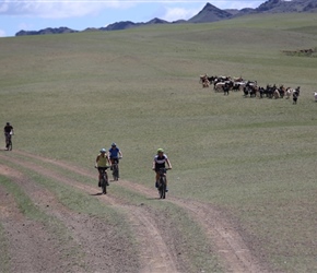 Muriel and Valerie through Gurvan Saikhan plateau