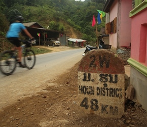 Sandra past Houn district mile post