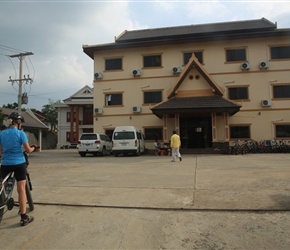 Sharon arrives at hotel in Houn Moun