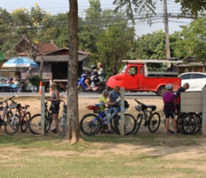 Outside Wat Chai Wattanaram