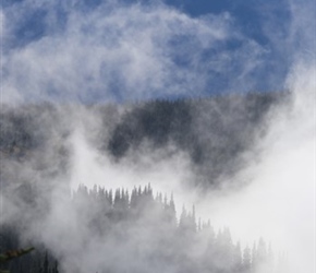 Cloud rolls over Hurricane Ridge