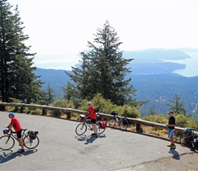 Middle viewpoint on Mount Constitution