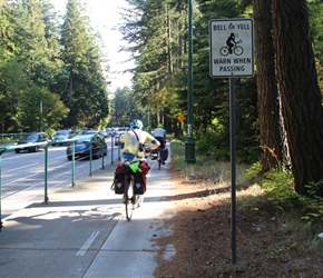 Yell or bell on cyclepath