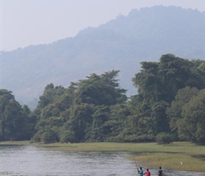 Fishermen near Mahiyangana