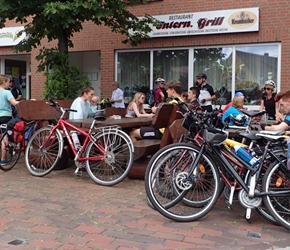 Cafe stop at Bad Bodenteim (eric)