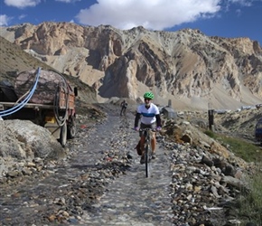 Glyn through flood near Sachu