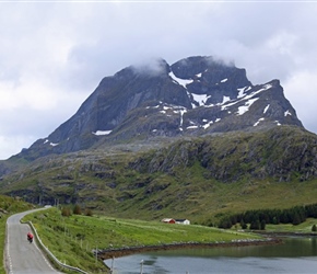 Malc and Carel towards Straumsnes,  Lofoten