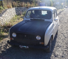 Lots of old Renaults in Argentina, in this case a vintage Renault 4