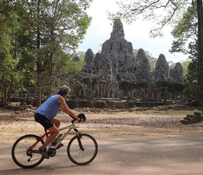 Chris Jones passes Bayon Temple