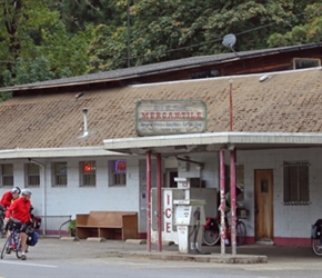 Mercantile Shop where we stopped before the climb