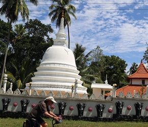 Bruce passes Stupa