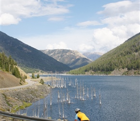 Linda passes quake lake