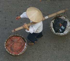 1.1 2 Hod carrier in Hanoi