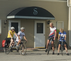 Janet and John chat to Tony and Sue at Stripers Inn before leaving