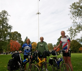 The Airnimals made it, ridden by Sue, Chris and Tony, on Battle Green, Lexington