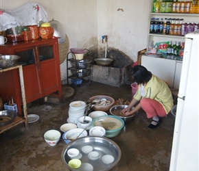 Dish washing at Pupeng