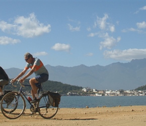 Phil and Emrys along the edge of Lake Erhai