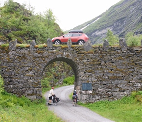 Colin and Terry contemplate Knuten. It's a road that goes round on itself to keep the gradient easy