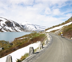 Colin along Gamle Strynefjellsveg