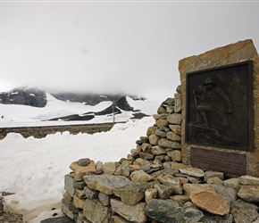 Plaque at the top of Juvasshytta