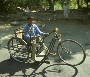 Hand powered wheel chair 