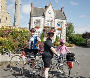 Steve, Linda and Emma opposite La Marie