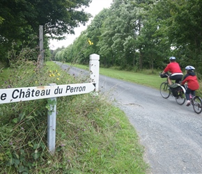 Sarah and Louise back to the chateau