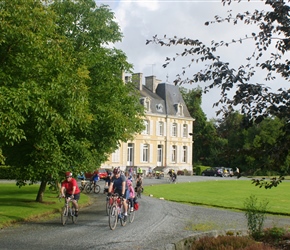 Steve and family leave the chateau