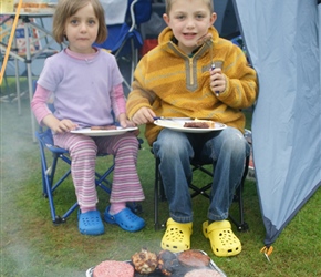 Morven and Finley at the last night BBQ