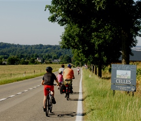 James and David descend to Celles