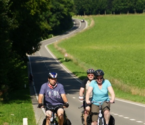 David, Jo and Lester climb the road from Ciney to Pessoux