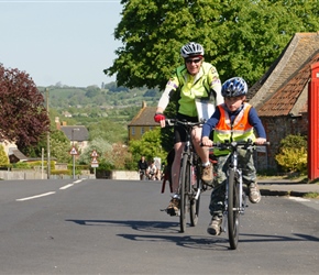 Siobhan and Jacob approach Kingswood