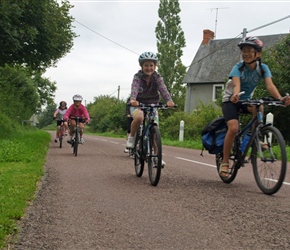 Louise and Kate start the days ride