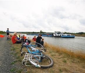 Gary, Carrie et al watch the barge passing on the Elbe parallel canal