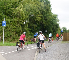 We headed for the Ciney to Huy cycle path. A long one on a disused railway, tarmac perfect. Kate and Louise start