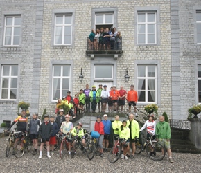 Belgium---Thursday-(8)---Everyone-outside-chateau.jpg