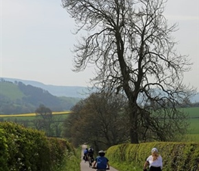 Simon descend towards Clun