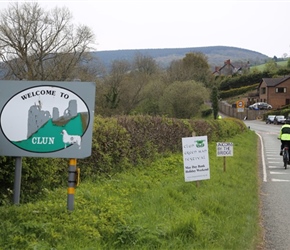 Jo and Penny enter Clun