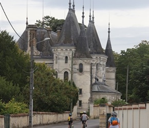 Polly Hallam in Jarnac