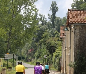 Towards Chateauneuf