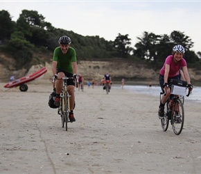 Will and Hiliary Dickson on Plage de Suzac