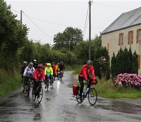 Robert followed by the rest head for Périers