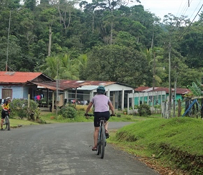 Sarah enters Colonia La Libertad