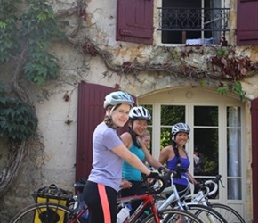 Louise and Kate at Chateau Sentout