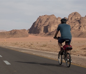 Robin heads towards Wadi Rum