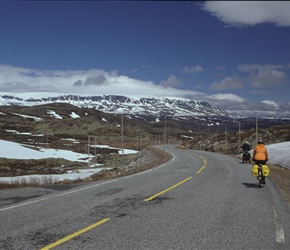 Descending towards Geilo