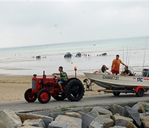 Bringing the fishing boat back in at Pirou Plage