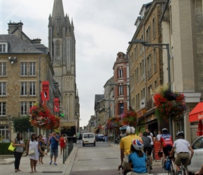 Francis and Douglas enter Coutances