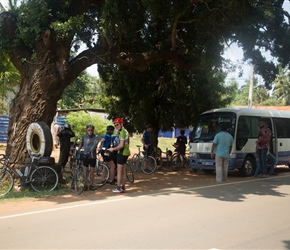 Lunch stop. Shameera and crew would buy roti's and cake which we'd munch in agreeable places