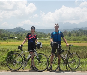 Robin and Karen take a pose with the Knuckles Mountain range behind